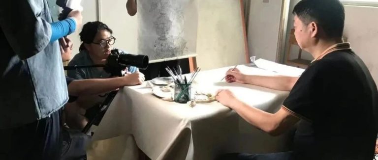 中央電視臺(tái)《探索·發(fā)現(xiàn)》欄目來北海貝雕博物館拍攝紀(jì)錄片